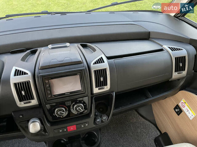 Білий Бюрстнер Aviano, об'ємом двигуна 2.3 л та пробігом 30 тис. км за 93000 $, фото 93 на Automoto.ua