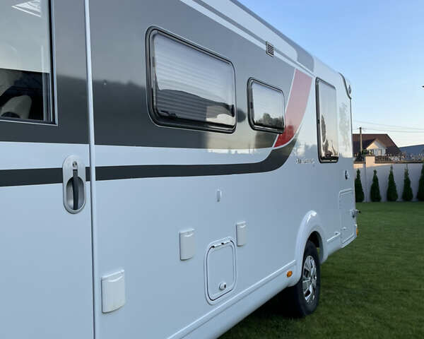 Білий Бюрстнер Aviano, об'ємом двигуна 2.3 л та пробігом 30 тис. км за 93000 $, фото 5 на Automoto.ua