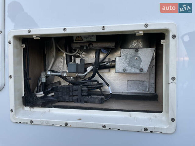 Білий Бюрстнер Aviano, об'ємом двигуна 2.3 л та пробігом 30 тис. км за 93000 $, фото 37 на Automoto.ua