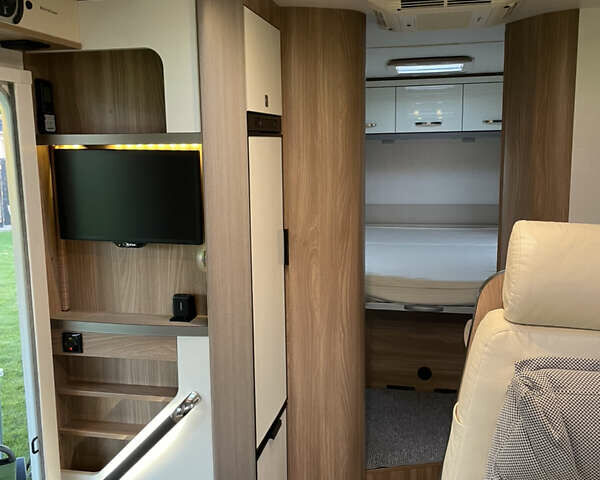 Білий Бюрстнер Aviano, об'ємом двигуна 2.3 л та пробігом 30 тис. км за 93000 $, фото 87 на Automoto.ua