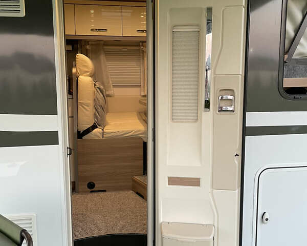 Білий Бюрстнер Aviano, об'ємом двигуна 2.3 л та пробігом 30 тис. км за 93000 $, фото 115 на Automoto.ua