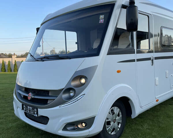 Білий Бюрстнер Aviano, об'ємом двигуна 2.3 л та пробігом 30 тис. км за 93000 $, фото 3 на Automoto.ua