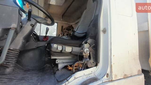 Білий КАМК 3250, об'ємом двигуна 10.8 л та пробігом 4 тис. км за 17000 $, фото 3 на Automoto.ua