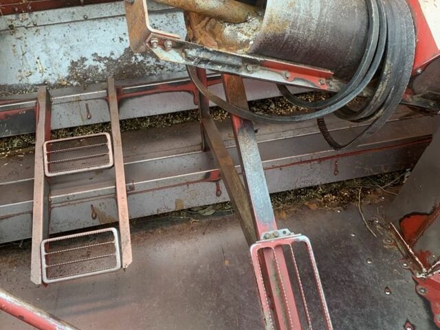 Красный CASE IH 2388, объемом двигателя 8.3 л и пробегом 10 тыс. км за 40000 $, фото 4 на Automoto.ua