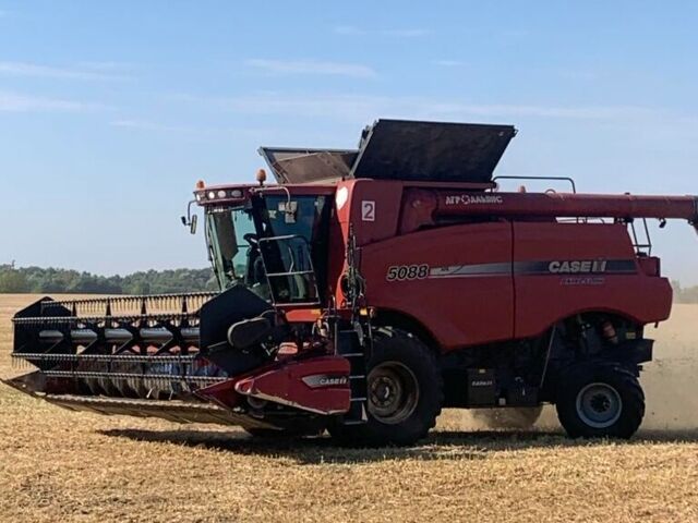 Красный CASE IH 5088, объемом двигателя 0 л и пробегом 90 тыс. км за 87072 $, фото 1 на Automoto.ua