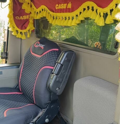 Красный CASE IH 5088, объемом двигателя 0 л и пробегом 90 тыс. км за 87072 $, фото 12 на Automoto.ua