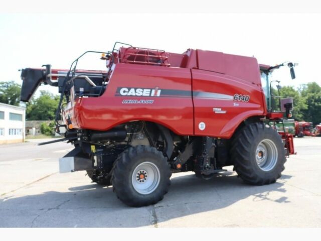 Красный CASE IH 6140, объемом двигателя 0 л и пробегом 10 тыс. км за 275582 $, фото 1 на Automoto.ua