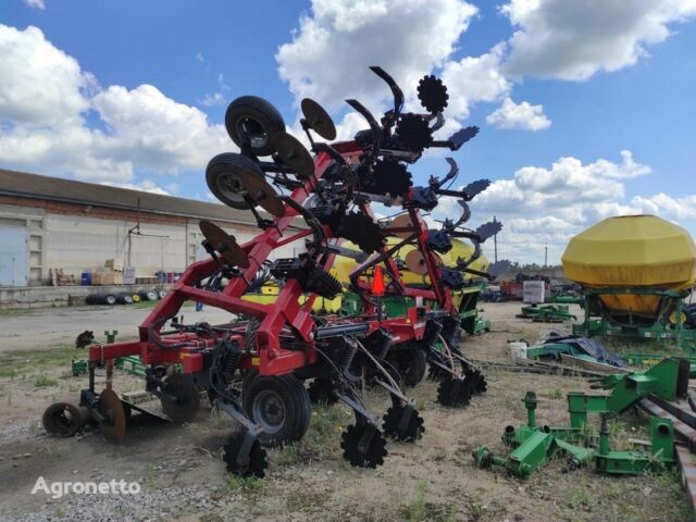 Красный CASE IH Другая, объемом двигателя 0 л и пробегом 0 тыс. км за 31603 $, фото 3 на Automoto.ua