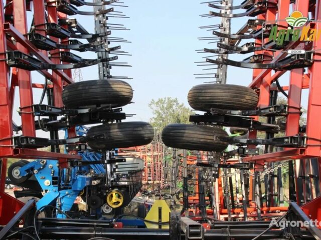 Красный CASE IH Tiger Mate II, объемом двигателя 0 л и пробегом 0 тыс. км за 73775 $, фото 8 на Automoto.ua