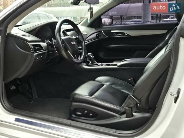 Белый Кадиллак АТС, объемом двигателя 2 л и пробегом 114 тыс. км за 12900 $, фото 7 на Automoto.ua