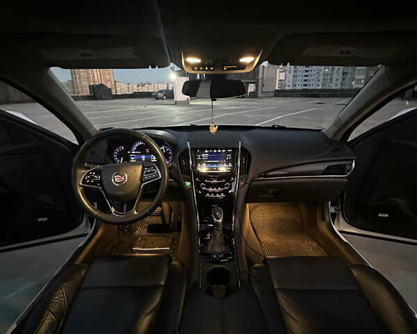 Білий Каділак АТС, об'ємом двигуна 2.46 л та пробігом 112 тис. км за 10500 $, фото 11 на Automoto.ua