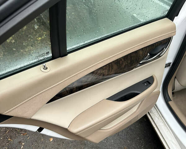 Белый Кадиллак АТС, объемом двигателя 2 л и пробегом 232 тыс. км за 9999 $, фото 17 на Automoto.ua