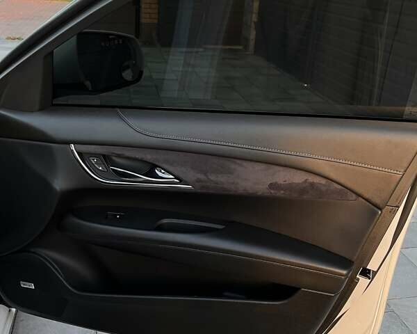 Білий Каділак АТС, об'ємом двигуна 2.5 л та пробігом 124 тис. км за 11000 $, фото 27 на Automoto.ua