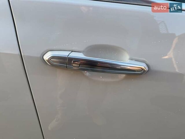 Білий Каділак АТС, об'ємом двигуна 2.5 л та пробігом 124 тис. км за 11000 $, фото 12 на Automoto.ua