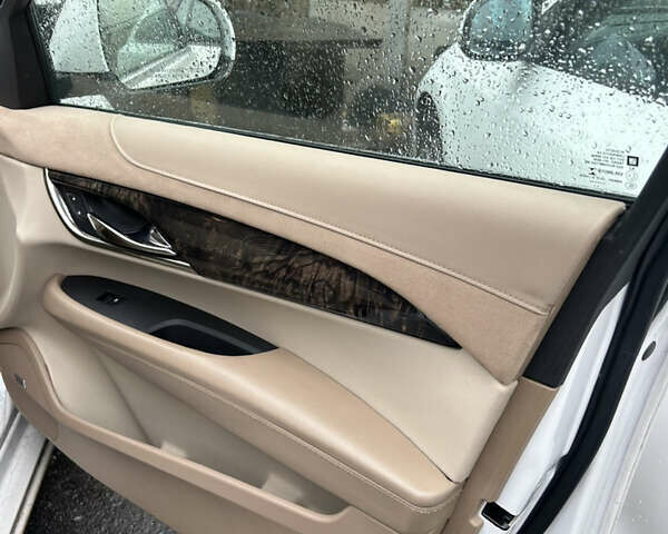 Белый Кадиллак АТС, объемом двигателя 2 л и пробегом 232 тыс. км за 9999 $, фото 13 на Automoto.ua