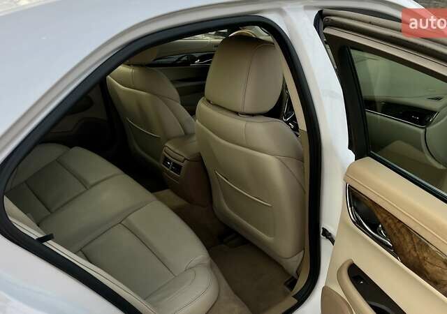 Белый Кадиллак АТС, объемом двигателя 2 л и пробегом 216 тыс. км за 8800 $, фото 45 на Automoto.ua