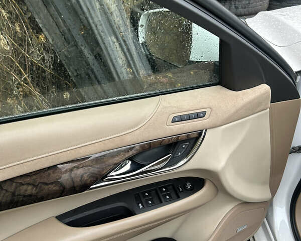 Белый Кадиллак АТС, объемом двигателя 2 л и пробегом 232 тыс. км за 9999 $, фото 21 на Automoto.ua