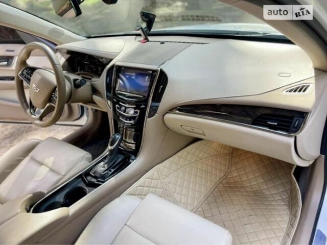 Белый Кадиллак АТС, объемом двигателя 2 л и пробегом 103 тыс. км за 13500 $, фото 11 на Automoto.ua