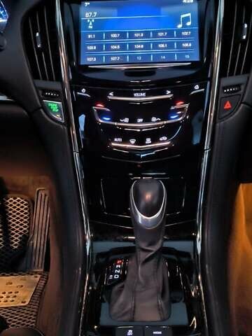 Белый Кадиллак АТС, объемом двигателя 2.5 л и пробегом 151 тыс. км за 15500 $, фото 5 на Automoto.ua