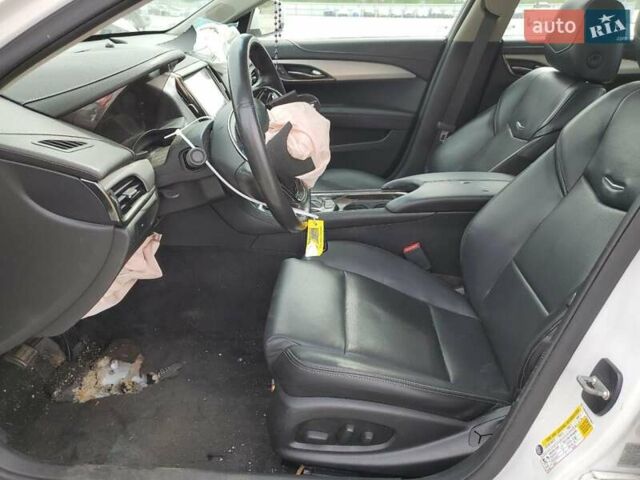 Белый Кадиллак АТС, объемом двигателя 2 л и пробегом 66 тыс. км за 2900 $, фото 6 на Automoto.ua