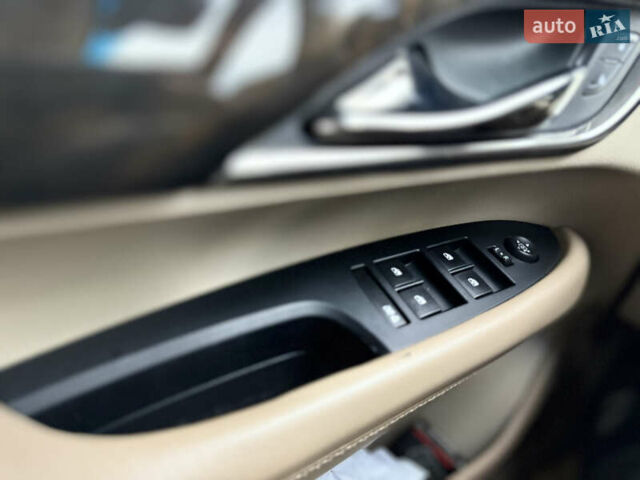 Білий Каділак АТС, об'ємом двигуна 2 л та пробігом 135 тис. км за 13700 $, фото 31 на Automoto.ua