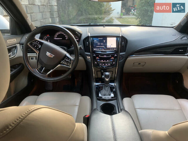 Белый Кадиллак АТС, объемом двигателя 2 л и пробегом 67 тыс. км за 14800 $, фото 7 на Automoto.ua