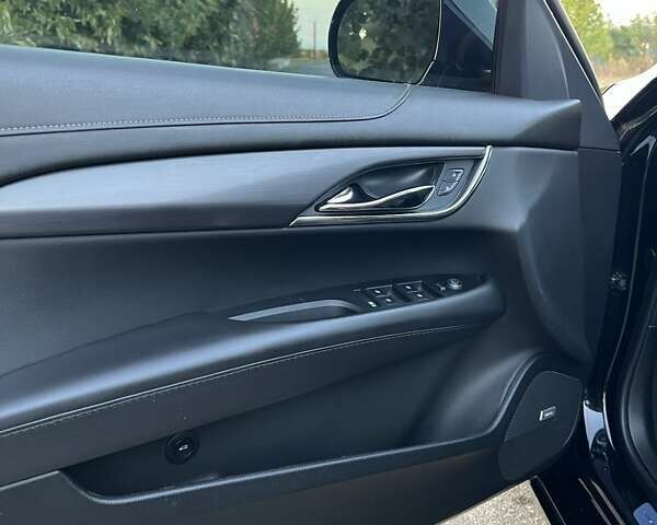Черный Кадиллак АТС, объемом двигателя 2 л и пробегом 163 тыс. км за 11400 $, фото 20 на Automoto.ua