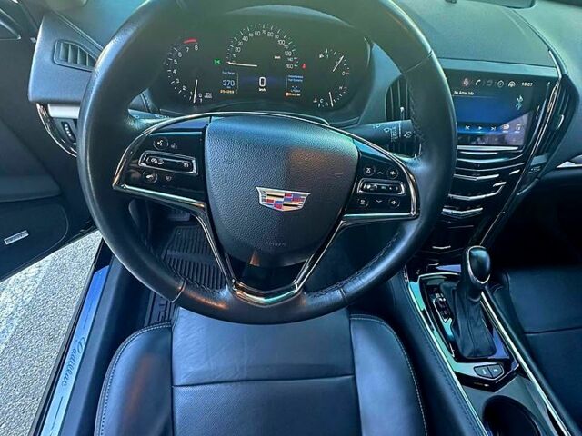 Черный Кадиллак АТС, объемом двигателя 2 л и пробегом 255 тыс. км за 10450 $, фото 9 на Automoto.ua