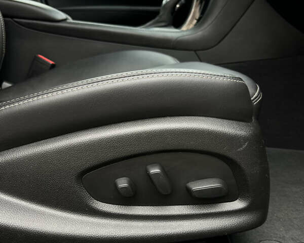 Черный Кадиллак АТС, объемом двигателя 2 л и пробегом 95 тыс. км за 14000 $, фото 30 на Automoto.ua