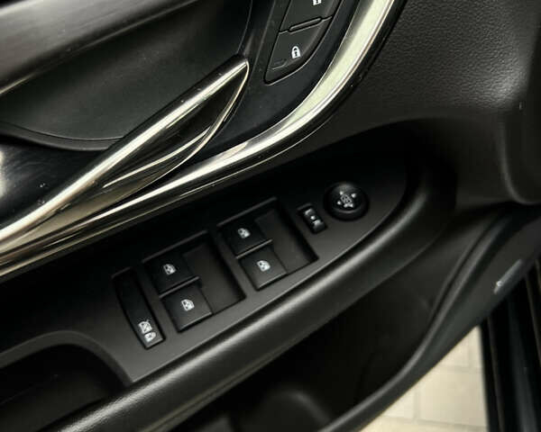 Черный Кадиллак АТС, объемом двигателя 2 л и пробегом 95 тыс. км за 14000 $, фото 39 на Automoto.ua