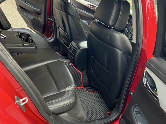 Кадиллак АТС 2012 в Киеве на Automoto.ua Красный Кадиллак АТС, объемом двигателя 2 л и пробегом 150 тыс. км за 10000 $, фото 14 на Automoto.ua