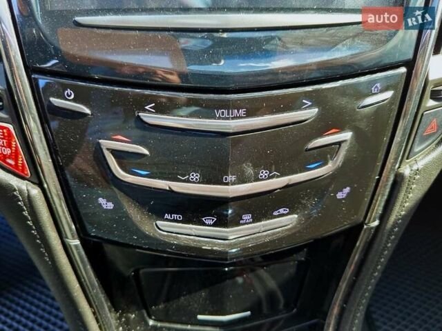 Серый Кадиллак АТС, объемом двигателя 2 л и пробегом 219 тыс. км за 11400 $, фото 16 на Automoto.ua