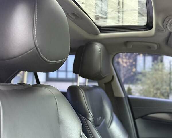 Серый Кадиллак АТС, объемом двигателя 2.5 л и пробегом 218 тыс. км за 12350 $, фото 17 на Automoto.ua