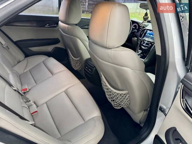 Серый Кадиллак АТС, объемом двигателя 2 л и пробегом 227 тыс. км за 9700 $, фото 36 на Automoto.ua