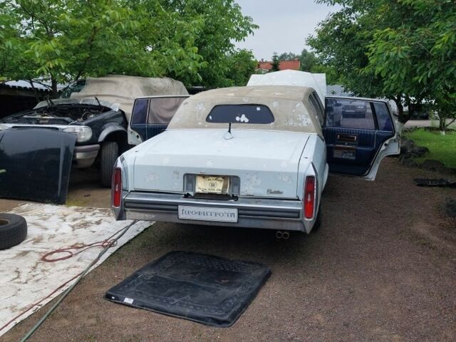 Белый Кадиллак Брохем, объемом двигателя 0 л и пробегом 90 тыс. км за 3999 $, фото 5 на Automoto.ua