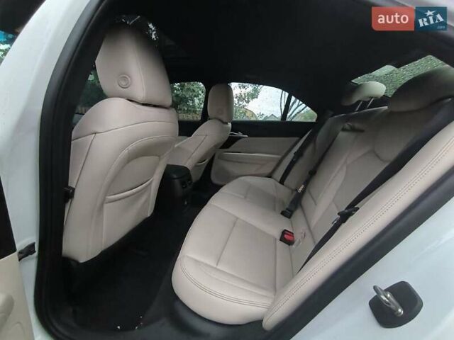 Белый Кадиллак CT4, объемом двигателя 2 л и пробегом 151 тыс. км за 19000 $, фото 9 на Automoto.ua