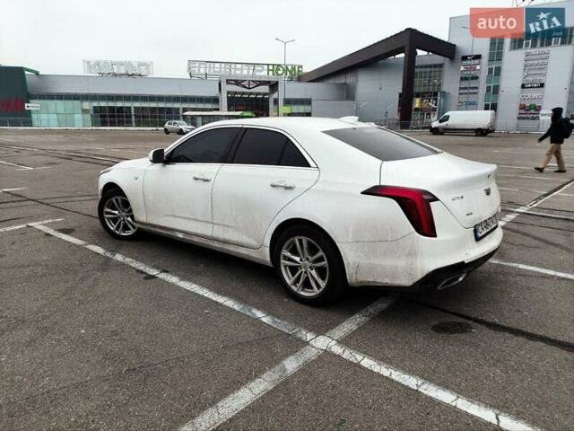 Белый Кадиллак CT4, объемом двигателя 2 л и пробегом 152 тыс. км за 18000 $, фото 3 на Automoto.ua