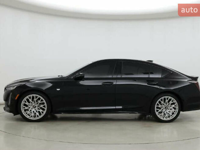 Черный Кадиллак CT5, объемом двигателя 2 л и пробегом 46 тыс. км за 2900 $, фото 6 на Automoto.ua