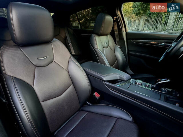 Черный Кадиллак CT5, объемом двигателя 3 л и пробегом 42 тыс. км за 47000 $, фото 26 на Automoto.ua