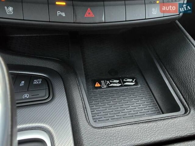 Красный Кадиллак CT5, объемом двигателя 2 л и пробегом 81 тыс. км за 33500 $, фото 40 на Automoto.ua