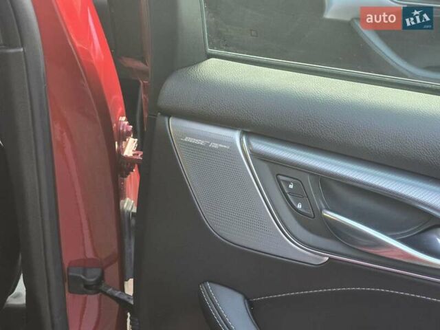 Красный Кадиллак CT5, объемом двигателя 2 л и пробегом 81 тыс. км за 32500 $, фото 71 на Automoto.ua