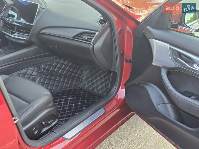 Красный Кадиллак CT5, объемом двигателя 2 л и пробегом 81 тыс. км за 33500 $, фото 52 на Automoto.ua