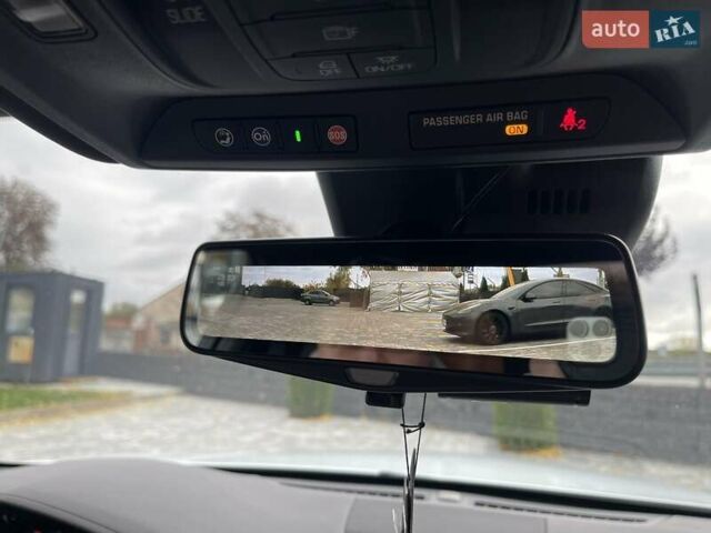Білий Каділак CT6, об'ємом двигуна 3.6 л та пробігом 175 тис. км за 27000 $, фото 39 на Automoto.ua