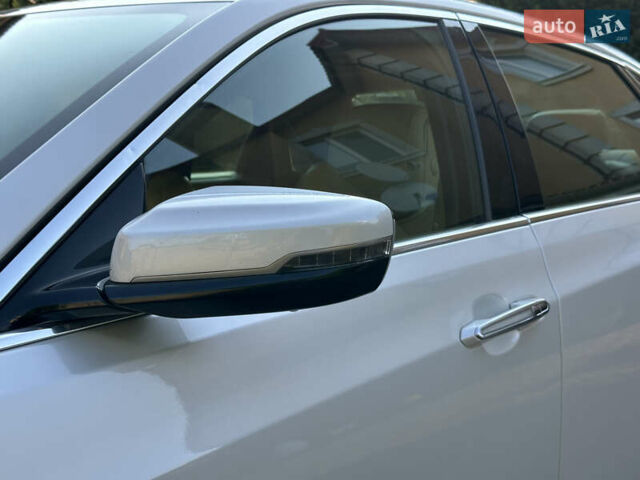 Белый Кадиллак CT6, объемом двигателя 3 л и пробегом 120 тыс. км за 27100 $, фото 9 на Automoto.ua
