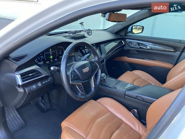 Белый Кадиллак CT6, объемом двигателя 3 л и пробегом 44 тыс. км за 21900 $, фото 10 на Automoto.ua