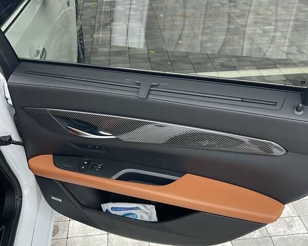 Білий Каділак CT6, об'ємом двигуна 3.6 л та пробігом 175 тис. км за 27000 $, фото 23 на Automoto.ua