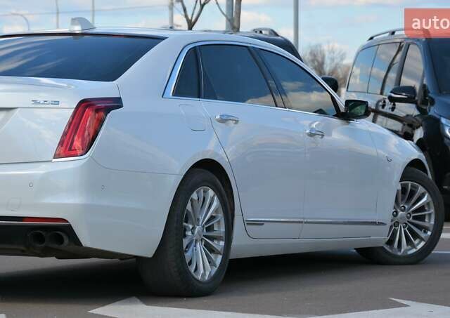 Белый Кадиллак CT6, объемом двигателя 2 л и пробегом 110 тыс. км за 28999 $, фото 13 на Automoto.ua