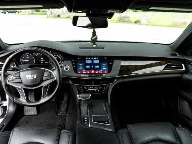 Белый Кадиллак CT6, объемом двигателя 3.6 л и пробегом 43 тыс. км за 3800 $, фото 5 на Automoto.ua