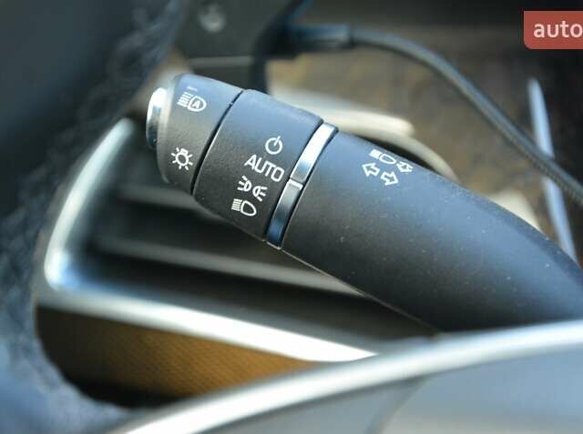 Белый Кадиллак CT6, объемом двигателя 2 л и пробегом 110 тыс. км за 28999 $, фото 24 на Automoto.ua