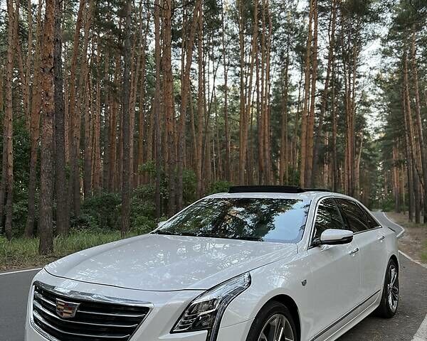 Белый Кадиллак CT6, объемом двигателя 3.6 л и пробегом 54 тыс. км за 48000 $, фото 1 на Automoto.ua